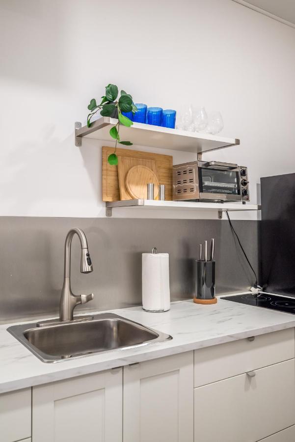 Spacious Newly Renovated 1 Bedroom Suite Χάλιφαξ Εξωτερικό φωτογραφία